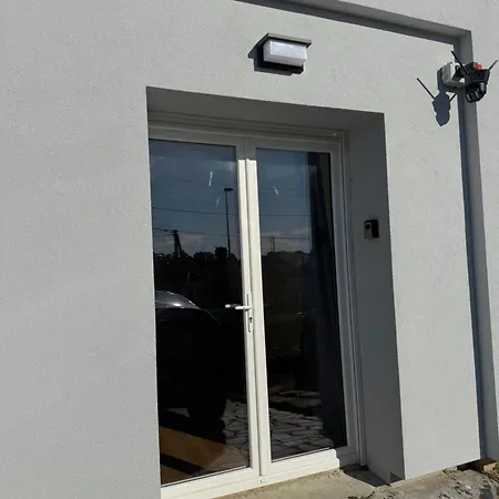 アパート Chaleureux B *