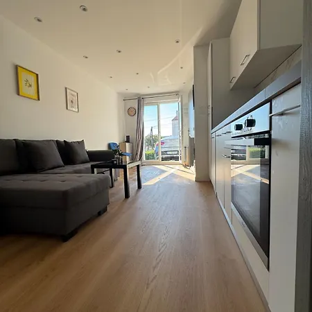 アパート Chaleureux B